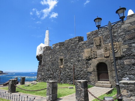 Pueblos Bonitos Vacaciones Verano Espana Barato Escapada Piscinas Naturales Comida Rica