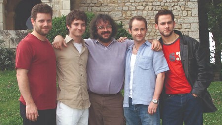 Jackson con Wood y los actores que encarnan a los hobbits en El señor de los Anillos