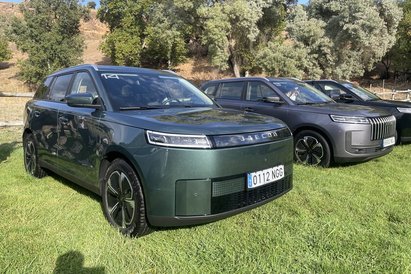 Subirse al Jaecoo 5 es confirmar lo que ya sospechábamos: el coche "asequible" ahora es chino y llega atiborrado de equipamiento