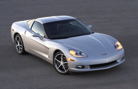 Los Corvette se podrían volver a vender como Chevrolet en los concesionarios europeos