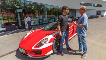 Mark Webber Porsche 918 Spyder
