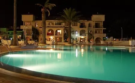 Si te vas de viaje en el puente del Pilar, recuerda analizar bien las ofertas desde todas las vías 