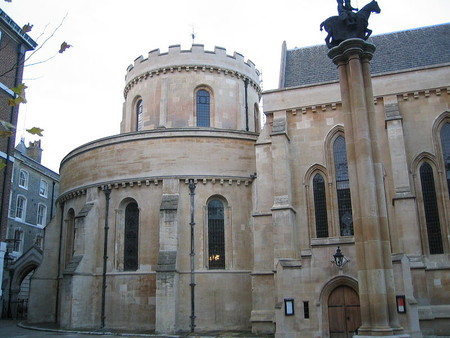 Temple Church: la extraña capilla circular que hay en Londres que es el primer banco