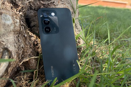 Realme C100 Analisis