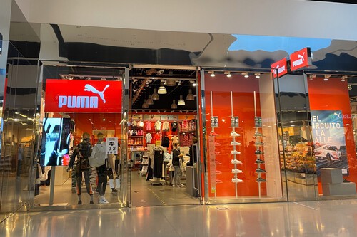 El Corte Inglés comienza a vaciar su stock de zapatillas Puma por menos de 60 euros en su outlet