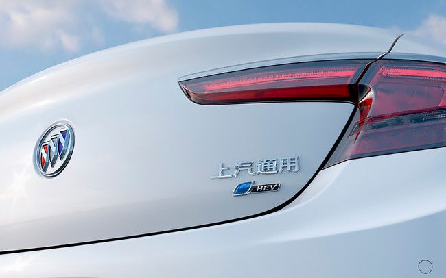 Buick Lacrosse Hybrid Chino
