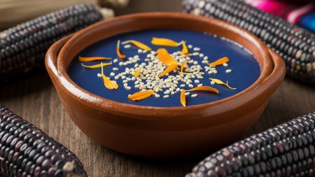 Punche: el postre típico de Puebla que se prepara con harina de maíz azul y se consume en Día de Muertos