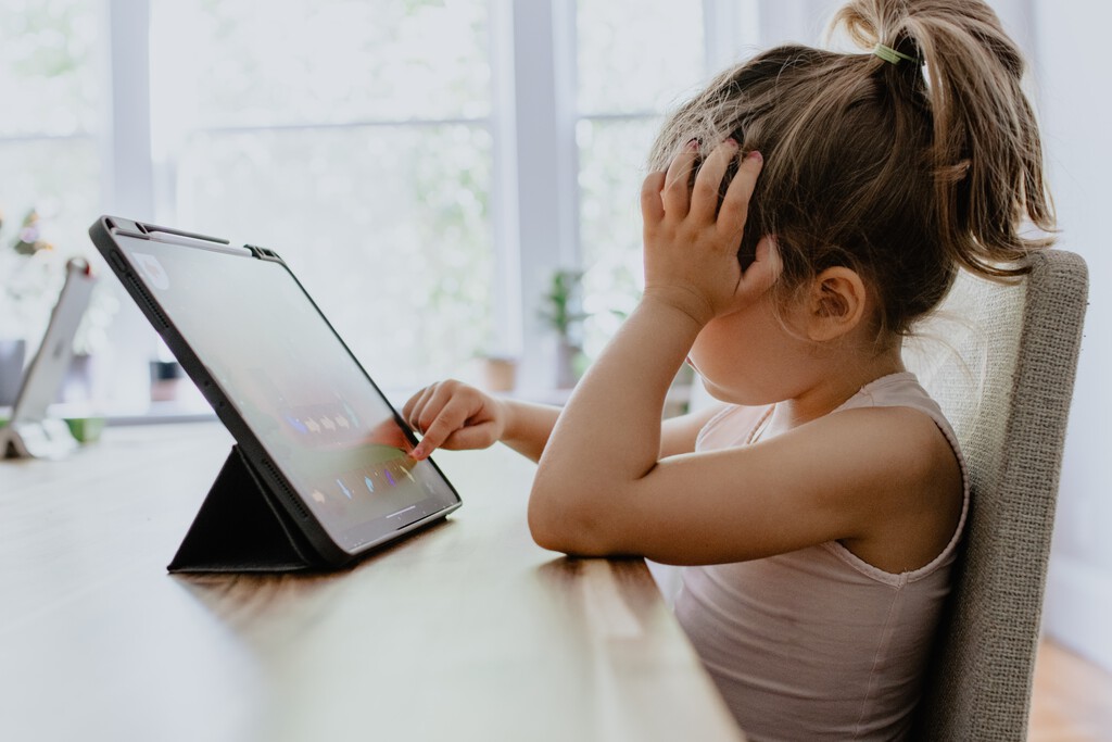 Programar desde la infancia: 5 lenguajes de programación perfectos para niños entre los que también está Python