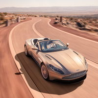 El Aston Martin DB11 Volante pierde el techo, pero gana muchísimo estilo