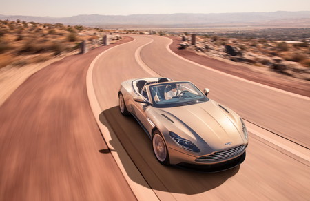 El Aston Martin DB11 Volante pierde el techo, pero gana muchísimo estilo
