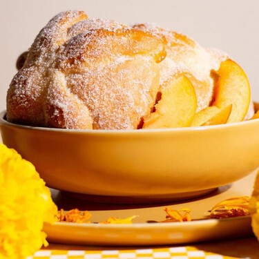 Cómo hacer 1 kilo de pan de muerto de mandarina: queda tan rico como el tradicional, pero es más rápido