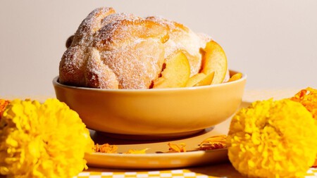 Cómo hacer 1 kilo de pan de muerto de mandarina: queda tan rico como el tradicional, pero es más rápido