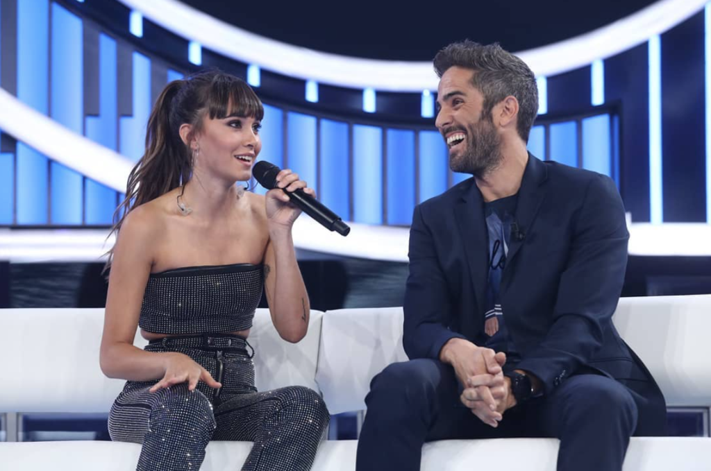 Sabemos de dónde es el espectacular look de brillantes con el que Aitana ha arrasado en Operación Triunfo