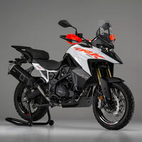 Benelli se ha sacado de la manga una trail para el A2 tan bestia, equipada y barata que no tiene rival por su precio 