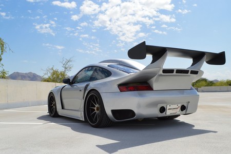 Este Porsche 911 GT2 de más de 1.000 CV es lo más bestia que vas a ver hoy