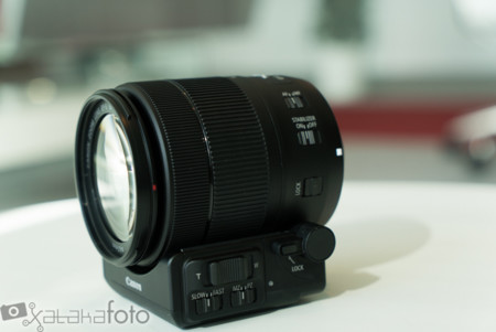 Canon EF-S 18-135mm f/3.5-5.6 es oficial junto al nuevo adaptador PZ-E1
