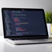 Linux alcanza una cifra histórica y ya seduce al 4% de usuarios mundiales, pero el dominio de Windows y macOS es incontestable