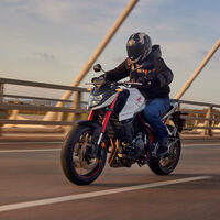 La nueva Honda CB750 Hornet ya tiene precio, y es más barata que una Kawasaki Z650