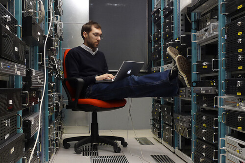 Los 47.000 millones de Zaragoza nos han colocado a la cabeza de Europa. La mala noticia es que sus centros de datos tienen letra pequeña