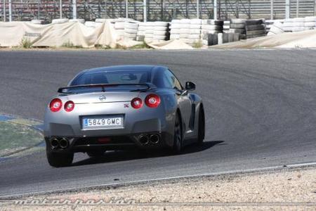 Nissan GT-R