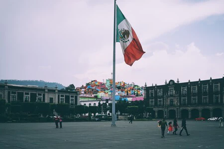 La esperanza de vida en México disminuye: la expectativa de vida de los mexicanos cayó cuatro años por el COVID-19, según estudio