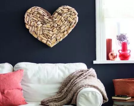 Hazlo tú mismo: decora tu pared con un corazón de madera