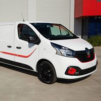 La Renault Trafic Formula Edition no es otra furgoneta blanca: monta la transmisión manual del Megane R.S.
