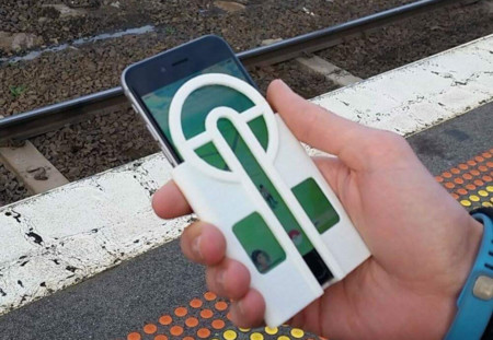 ¿Tienes impresora 3D? Esta práctica funda para móvil te facilita la captura de Pokémon