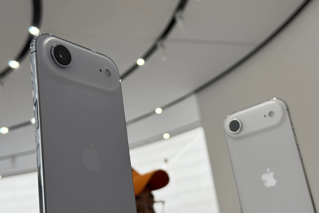 Cinco accesorios útiles para los nuevos iPhone: fundas con y sin soporte, kit de limpieza y más 