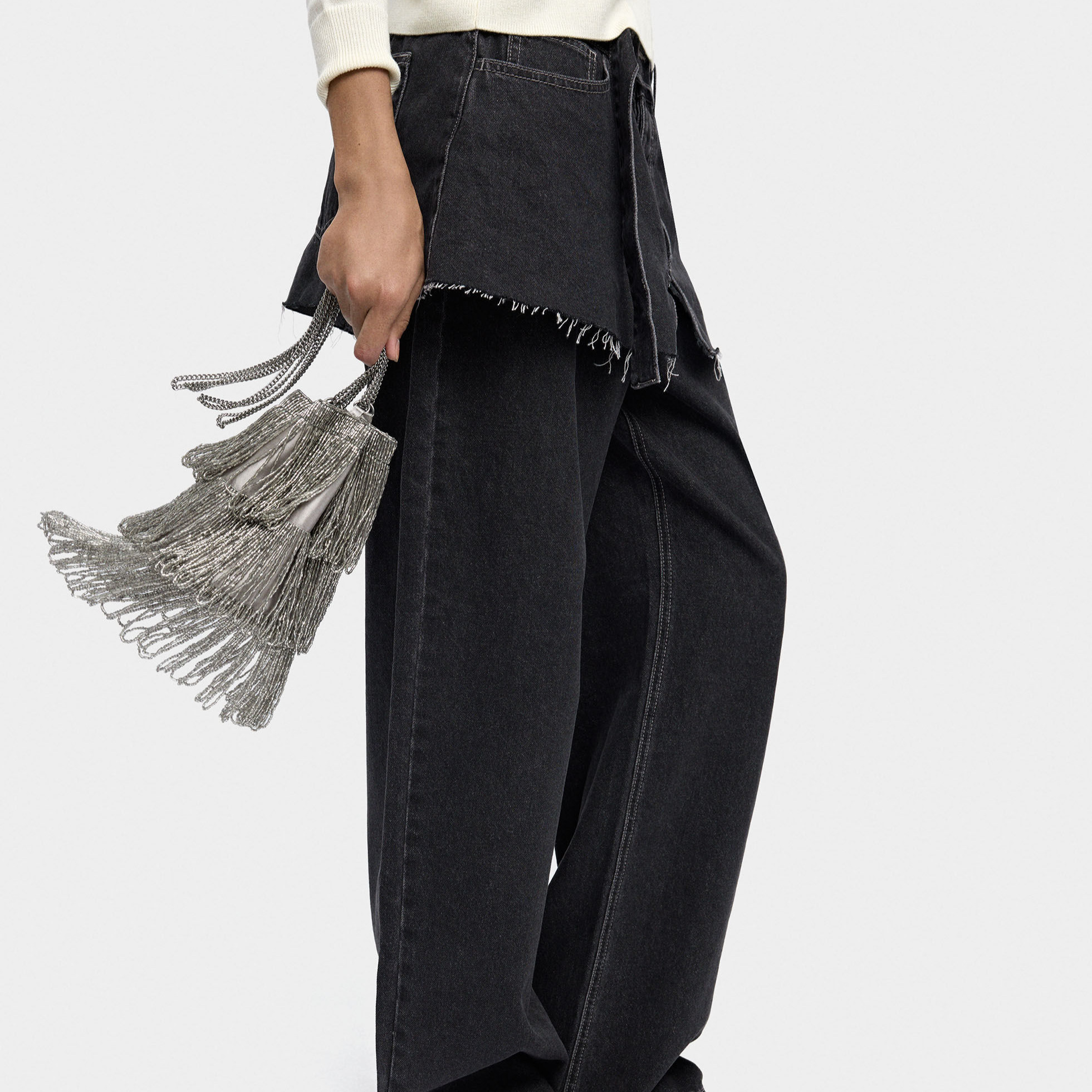 Parfois
Bolso de fiesta convertible a bandolera con abalorios y cuentas en liso