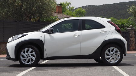 Toyota Aygo X Cross 5