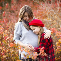 Hablamos con seis madres que tuvieron hijos con más de diez años de diferencia