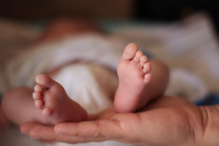 No sabía que estaba embarazada hasta que dio a luz a su bebé en el baño