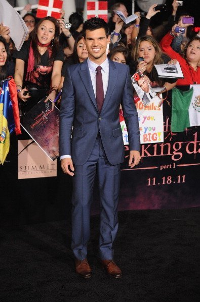 Famosos trajeados, unos mejor que otros, en el estreno de 'Amanecer'