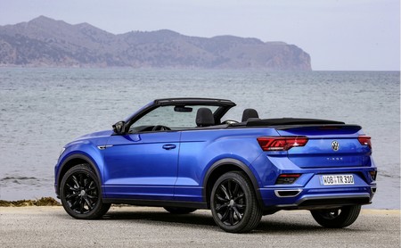 El Volkswagen T-Roc Cabrio, al detalle: el SUV descapotable viene sólo con motores gasolina y parte de los 30.865 euros