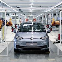 Volkswagen amenaza: o Europa iguala la oferta de Biden o se lleva la fábrica de baterías a EEUU 
