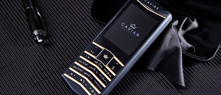 Vertu resucita en un móvil de lujo con Android y WhatsApp preinstalado que no necesita pantalla táctil