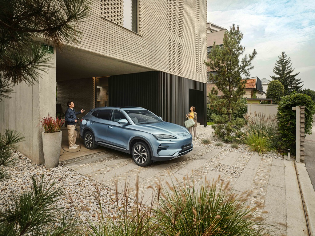 El coche eléctrico chino parece ir estupendamente. En bolsa, sin embargo, sus empresas se están hundiendo un 40% 