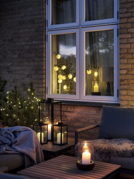 Decorar balcones y terrazas en Navidad JYSK