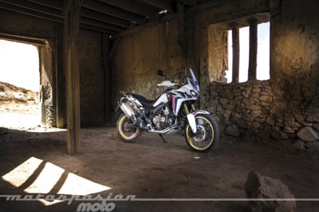 Honda Crf1000l Africa Twin Crf1000l At 2016 Static 017