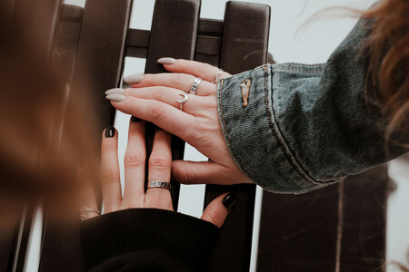 Gente Sin Amigos Cercanos Apego Evitativo