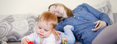 Un día en el cerebro de una madre: las cosas que hacemos, nadie nota y nos tienen eternamente cansadas