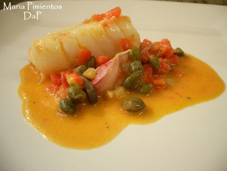 Bacalao con tomate y alcaparras. Receta