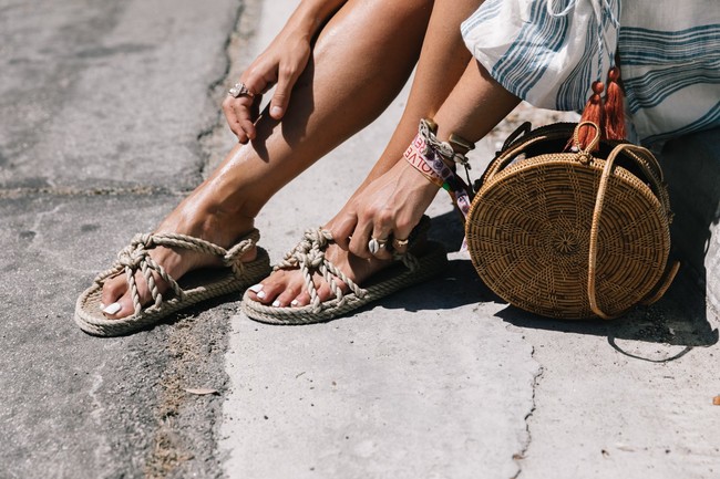 Palm Springs Mid Century House Tularosa Dress Off The Shoulders Rattan Rounded Bag Nomadic Sandals Outfit Coachella 2017 Revolve Clothing Revolve Festival 85 1800x1200