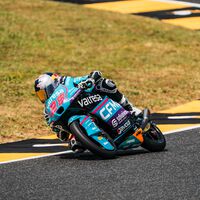 Ha nacido una estrella: Máximo Quiles emula a Marc Márquez y gana su primera carrera de Moto3 en Mugello 