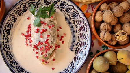 Chiles En Nogada