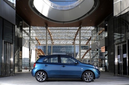Nissan Micra lateral