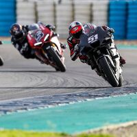 La Ducati Panigale V4 S de calle se quedó a dos segundos de la nueva Ducati Desmosedici GP21 de MotoGP en Jerez