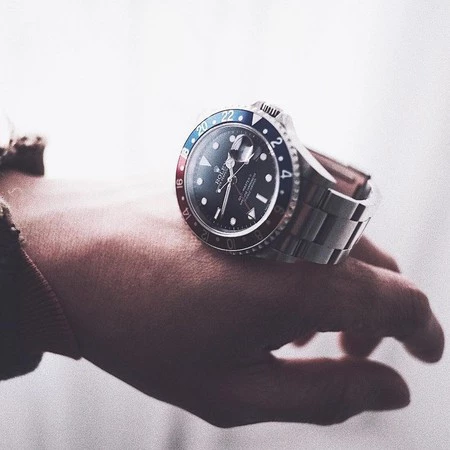 WatchBox presenta una app de realidad aumentada para probarte relojes de lujo antes de comprarlos