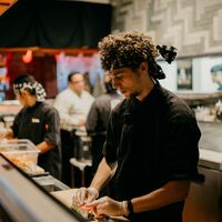 Sushi era gigante adormecido na indústria do fast food: nos EUA, ele já começou a competir com hambúrgueres 